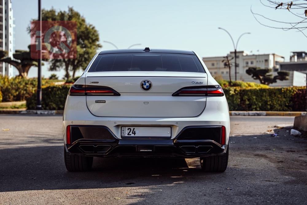 بي ام دبليو الفئة 7